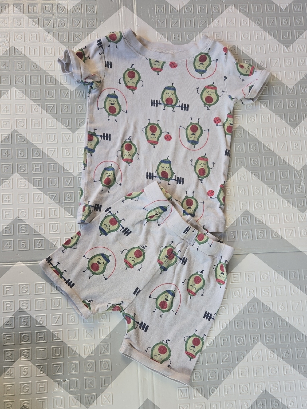 Cute Old Navy Avocado Pjs For Summer Size 3T